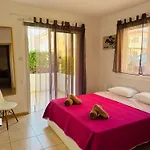 Amigos Mythical Apartamento