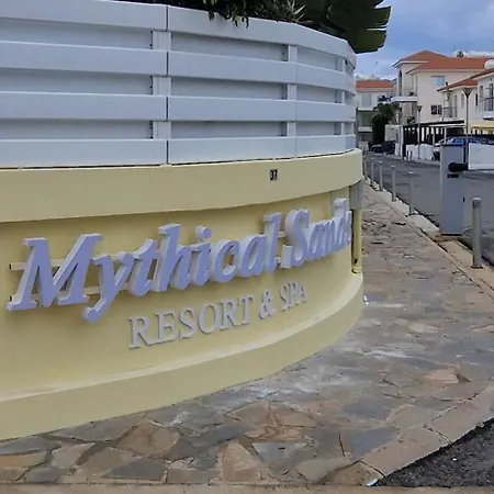 Amigos Mythical Apartment *