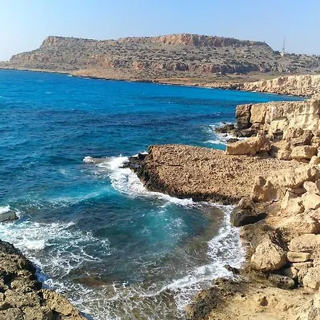 Apartment Amigos Mythical *