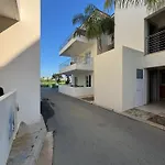 Apartment Amigos Mythical